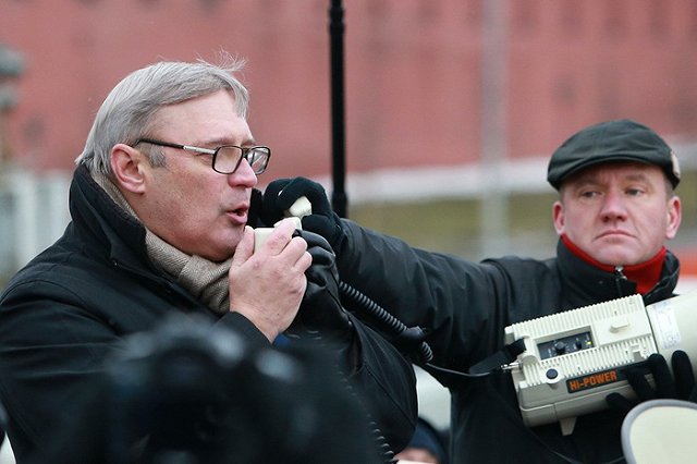 Автомобиль Касьянова забросали яйцами во Владимире