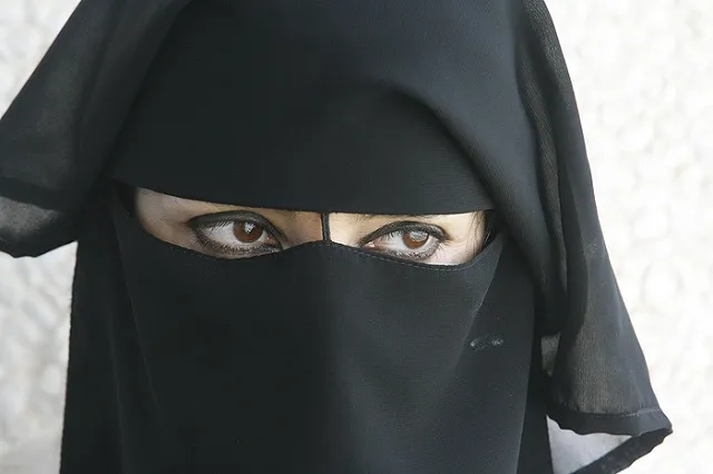 В Германии задумались о запрете паранджи и никаба