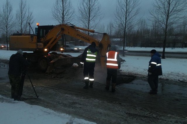 В СТК сообщили сроки устранения аварии на перекрестке Тургенева — Первомайская