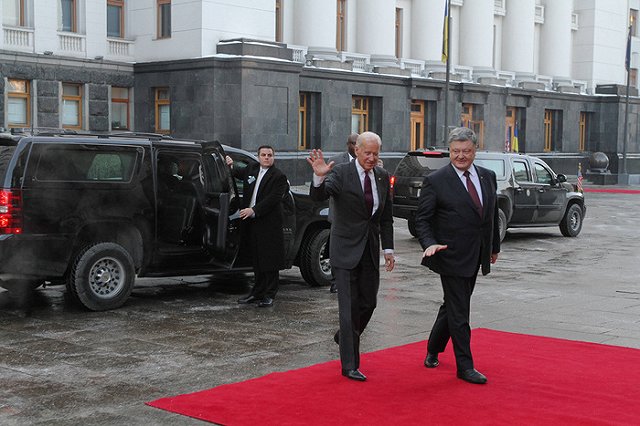 Порошенко поведал об удовольствии от грядущей встречи с Трампом