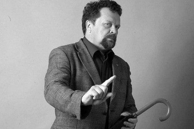 В Екатеринбурге скончался известный профессор-философ