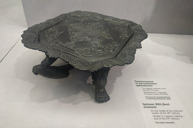 Екатеринбуржец передал редкие экспонаты в вологодский музей (ФОТО)