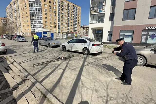 «Смертельный номер». В Екатеринбурге «Тойота» сбила ребенка на трюковом самокате