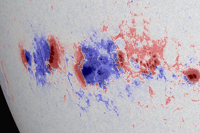 Первая после сильнейших вспышек на солнце магнитная буря надвигается на Свердловскую область