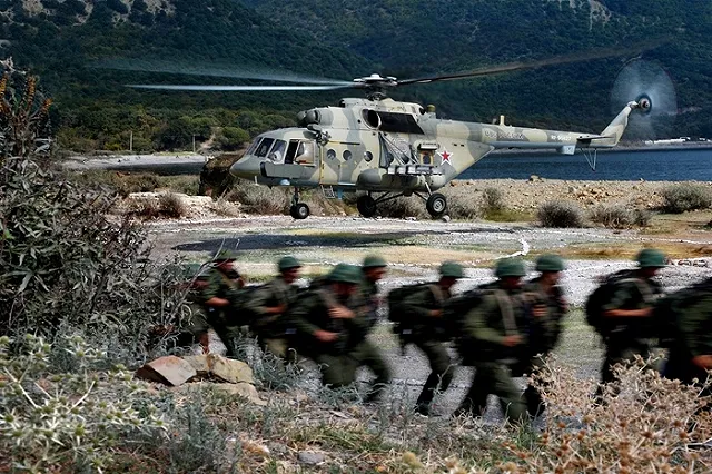 Кремль прокомментировал ситуацию с переброской военных к границе Украины