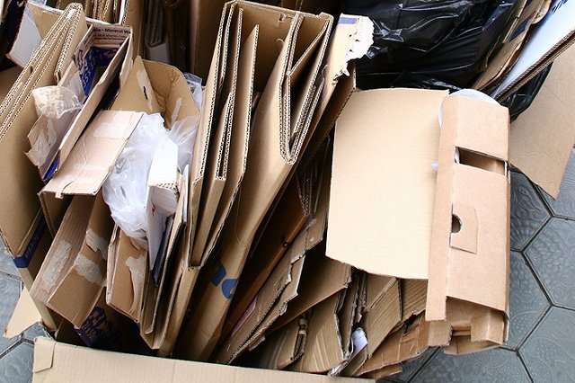 В Екатеринбурге ищут волонтеров для строительства арт-объектов в эко-стиле