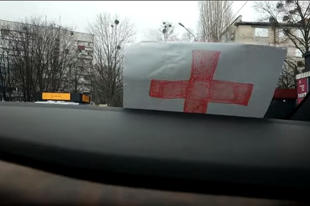 Минобороны заявило о блокаде националистами мирных жителей Харькова