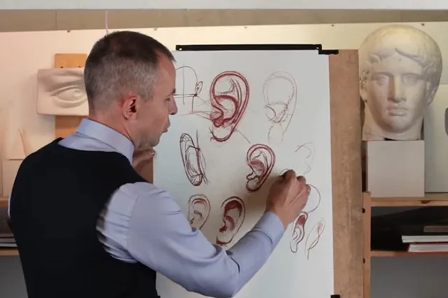 Уралец отрезал себе ухо ножом, решив, что внутри него чип