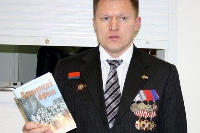 Осуждённого главного свердловского десантника освободили