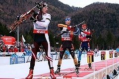 Екатеринбургский биатлонист терпит неудачу