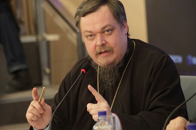 Протоиерей Чаплин раскритиковал дизайнерский логотип РПЦ