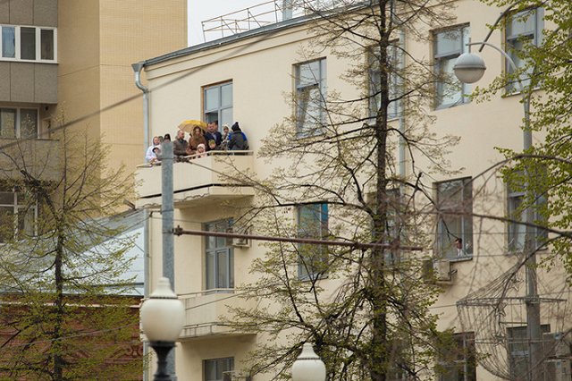 Екатеринбуржцев не подпустили к проспекту Ленина. «А для кого был парад?»