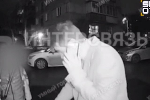 Пьяный неадекват несколько раз ударил 11-летнего ребёнка ножом