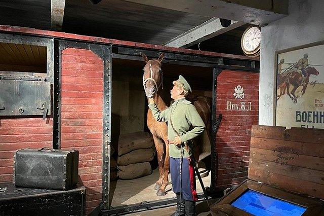 Володин поручил разработать запрет на покупку за рубежом российской военной формы