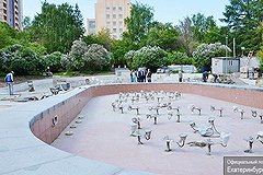 В сквере у Оперного отреставрировали фонтан