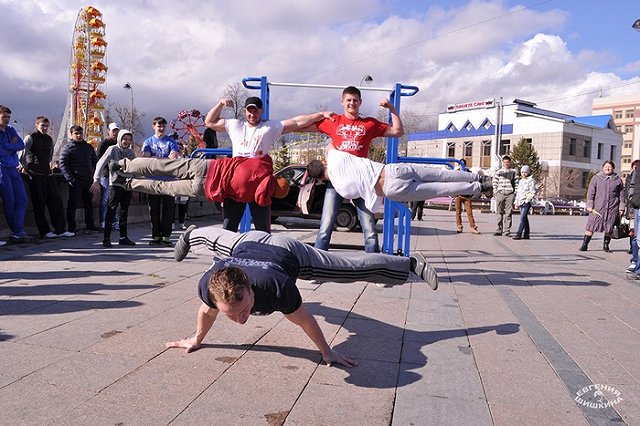 16 мая на Плотинке все ударятся в пляс