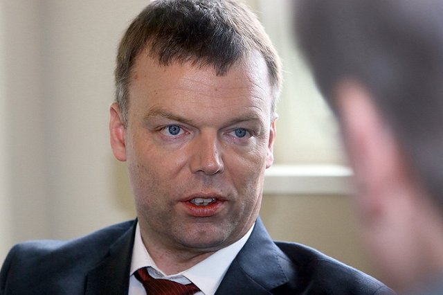 Александр Хуг: ОБСЕ не сможет работать в Донбассе при продолжении обстрелов