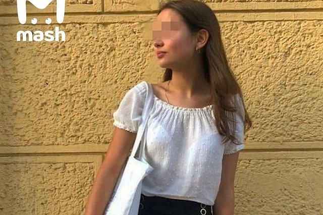 Подросток ранила себя в попытке снять боль и закрылась в подсобке школы