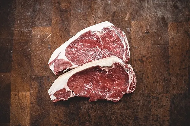 Под Екатеринбургом в пельменной обнаружили заражённое сальмонеллой мясо