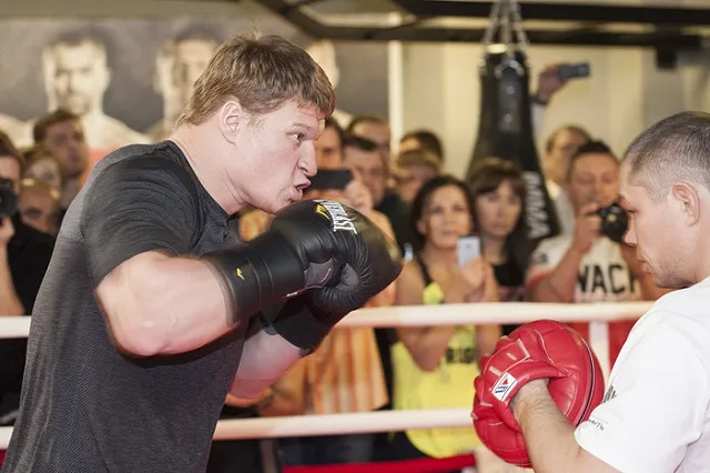 Бой Поветкина в Екатеринбурге смогут посмотреть 15 тыс. зрителей