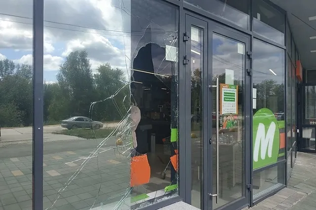 Супермаркет «Монетка» в Екатеринбурге подвергся нападению грабителей