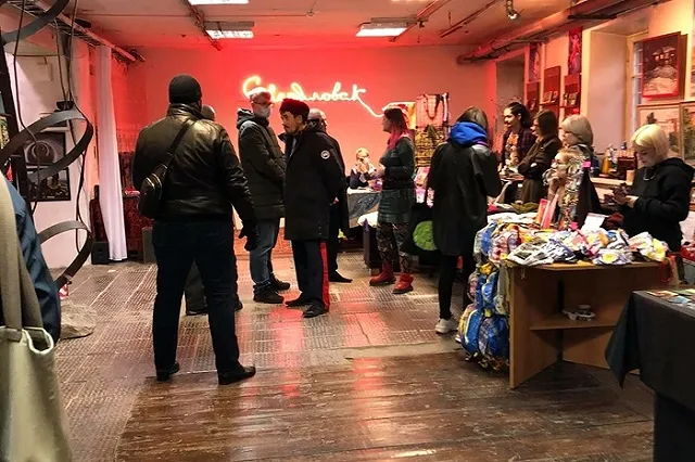 В Екатеринбурге казаки ворвались в Музей советского быта в поисках ЛГБТ-символики