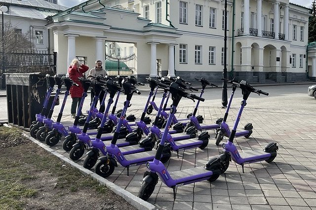 Такого не ожидали: жителей нового района Екатеринбурга разбудил странный шум