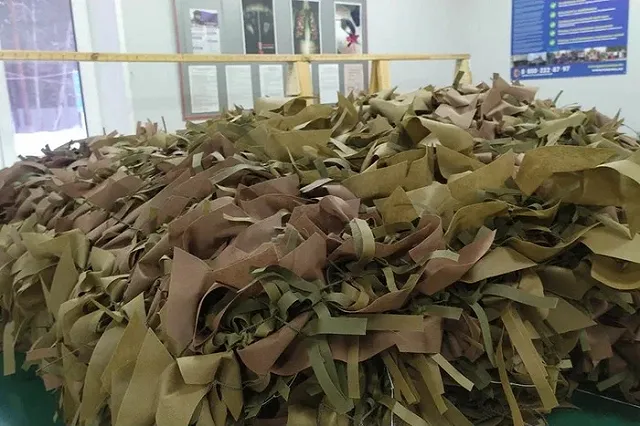 «На трех станках». Осужденные исправцентра в Старых Решетах изготавливают маскировочные сети