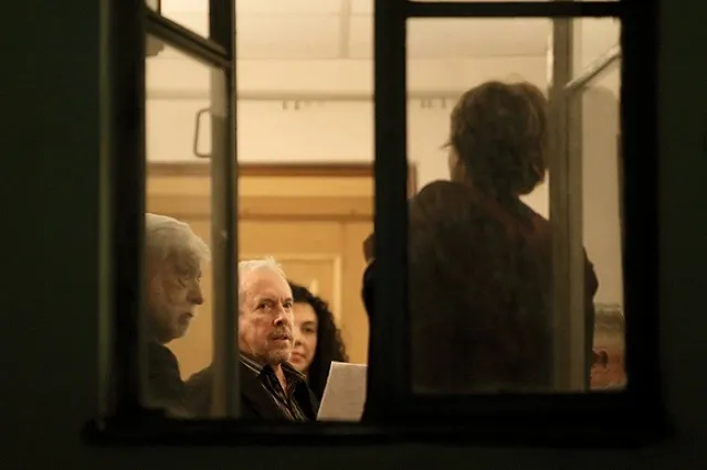 Прокуратура просит смягчить наказание распылившему газ на концерте Макаревича