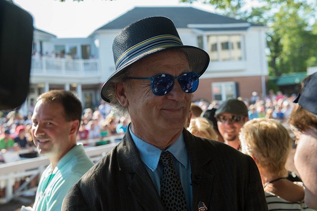 Звезду Голливуда Билла Мюррея поймали на воровстве картофеля-фри в аэропорту