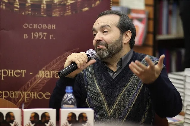 Виктора Шендеровича обвинили в сексуальных домогательствах