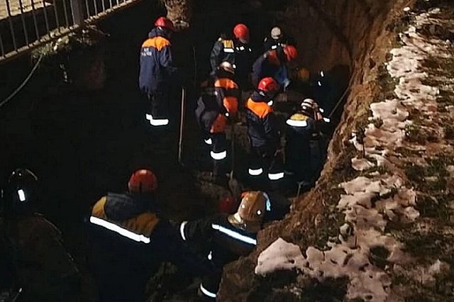 В Екатеринбурге оставили за решеткой мужчину, который заживо закопал двоих рабочих