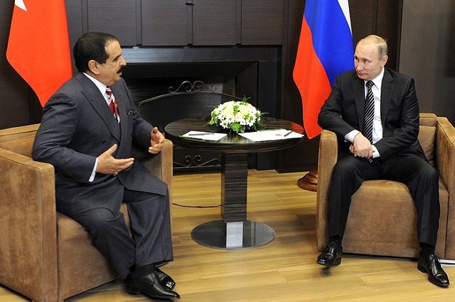 Путин подарил королю Бахрейна лимузин Aurus