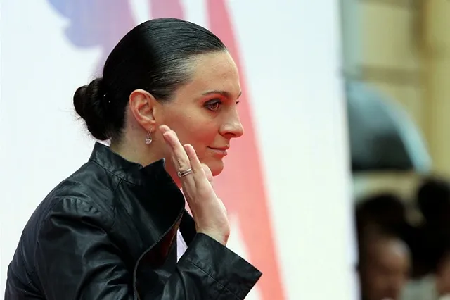 «Уральские авиалинии» сорвали концерт Елены Ваенги в Екатеринбурге