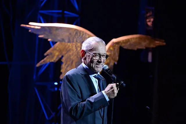 НТВ вырезал речи режиссеров в поддержку протестующих из телеверсии премии «Ника»