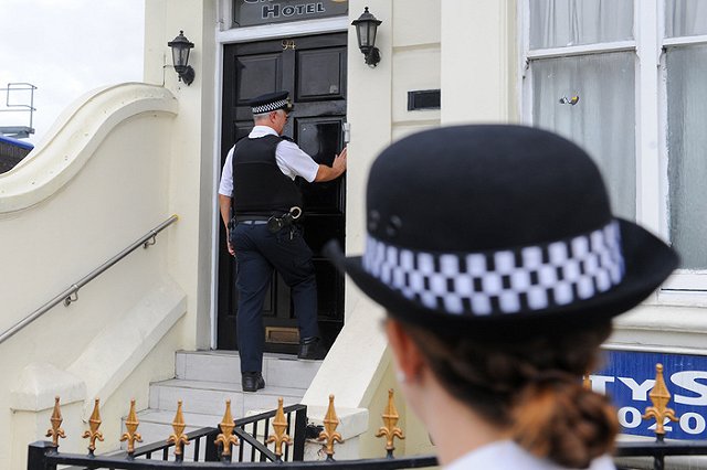 Ведущий НТВ выругался матом в эфире, обсуждая выдачу Лондону «отравителей»