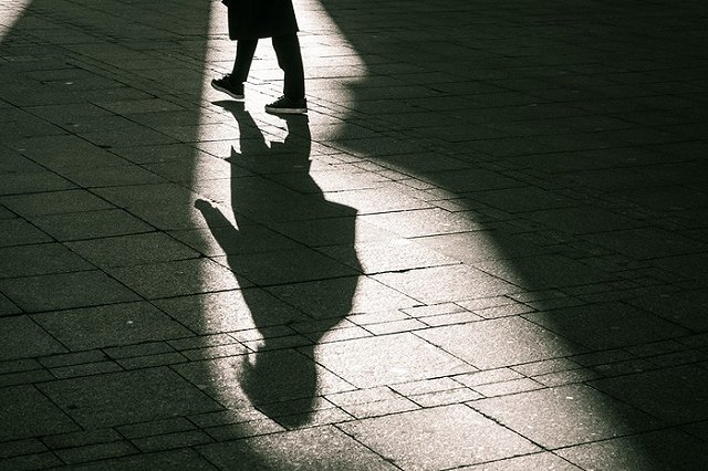 В центре Екатеринбурга нашли труп, который висел на дереве