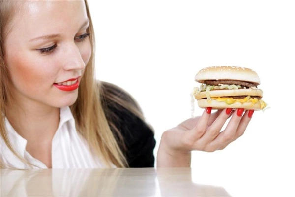 Для борьбы с лишним весом ученые придумали "капсулы сытости"