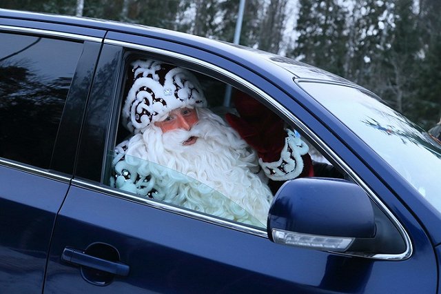 Средний возраст уральских Дед Морозов 35 лет