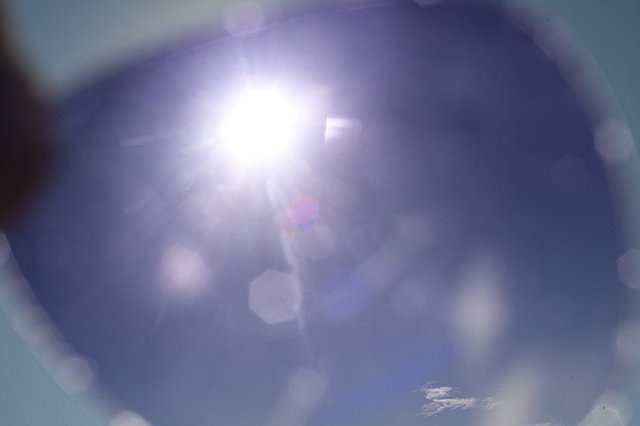 Челябинец не смог отсудить у автосалона ущерб за машину, подожженную солнцем