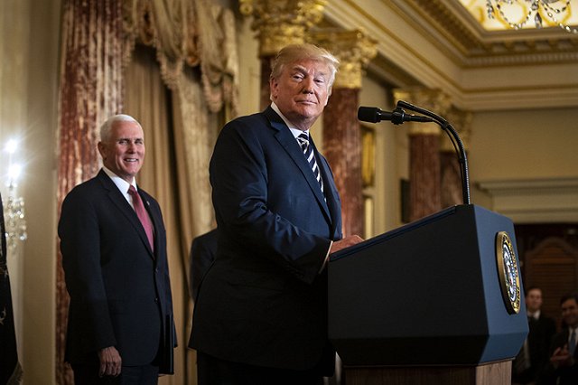 Трамп поручил подготовить санкции против России из-за договора о ракетах