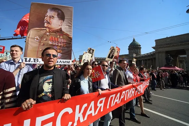 Сталина назвали пособником Гитлера в блокаде Ленинграда