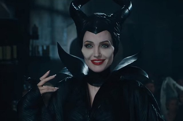 Американский и британский врачи-косметологи: Мы превращаем людей в инопланетян