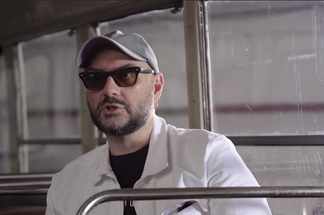 Режиссер Кирилл Серебренников уехал во Францию