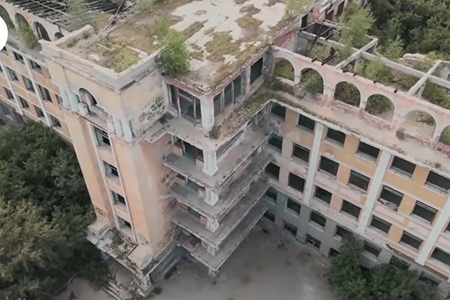 ЗакСО одобрило передачу заброшенной больницы в Зеленой роще в частные руки