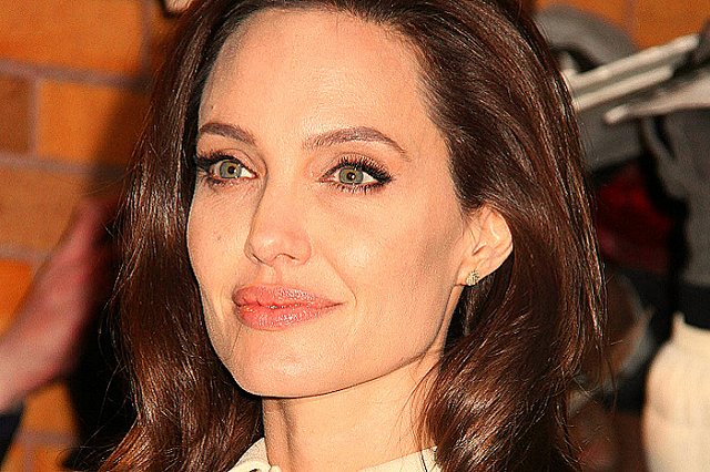 Анджелина Джоли может оставить кино ради политики