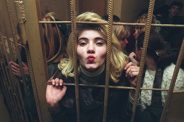 15-летняя дочь депутата предлагает себя на сайте проституток