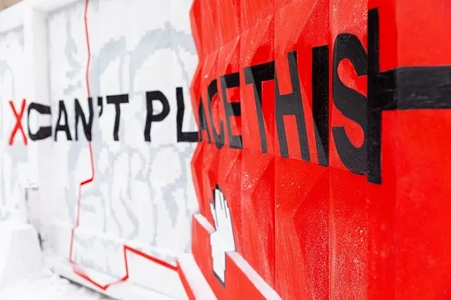 «Здесь строить нельзя»: в Екатеринбурге появился новый ироничный арт-объект