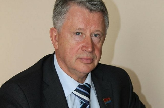 «Пусть сдохнут все, кто против нас!»: свердловский спикер Гордумы произнёс странную речь — видео