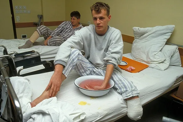 Главврача Карпинской больницы планируют уволить